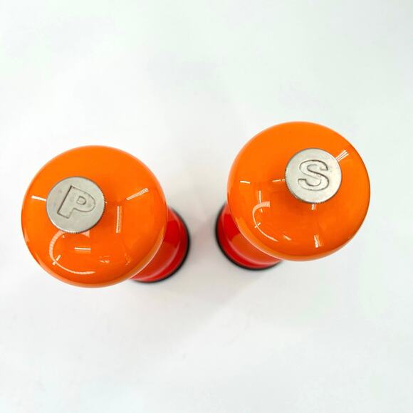 Le Creuset Salt and Pepper Mill set - Picture 5 of 8